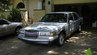 Illustration for article titled 1997 Lincoln Town Car: Large Scale Justification